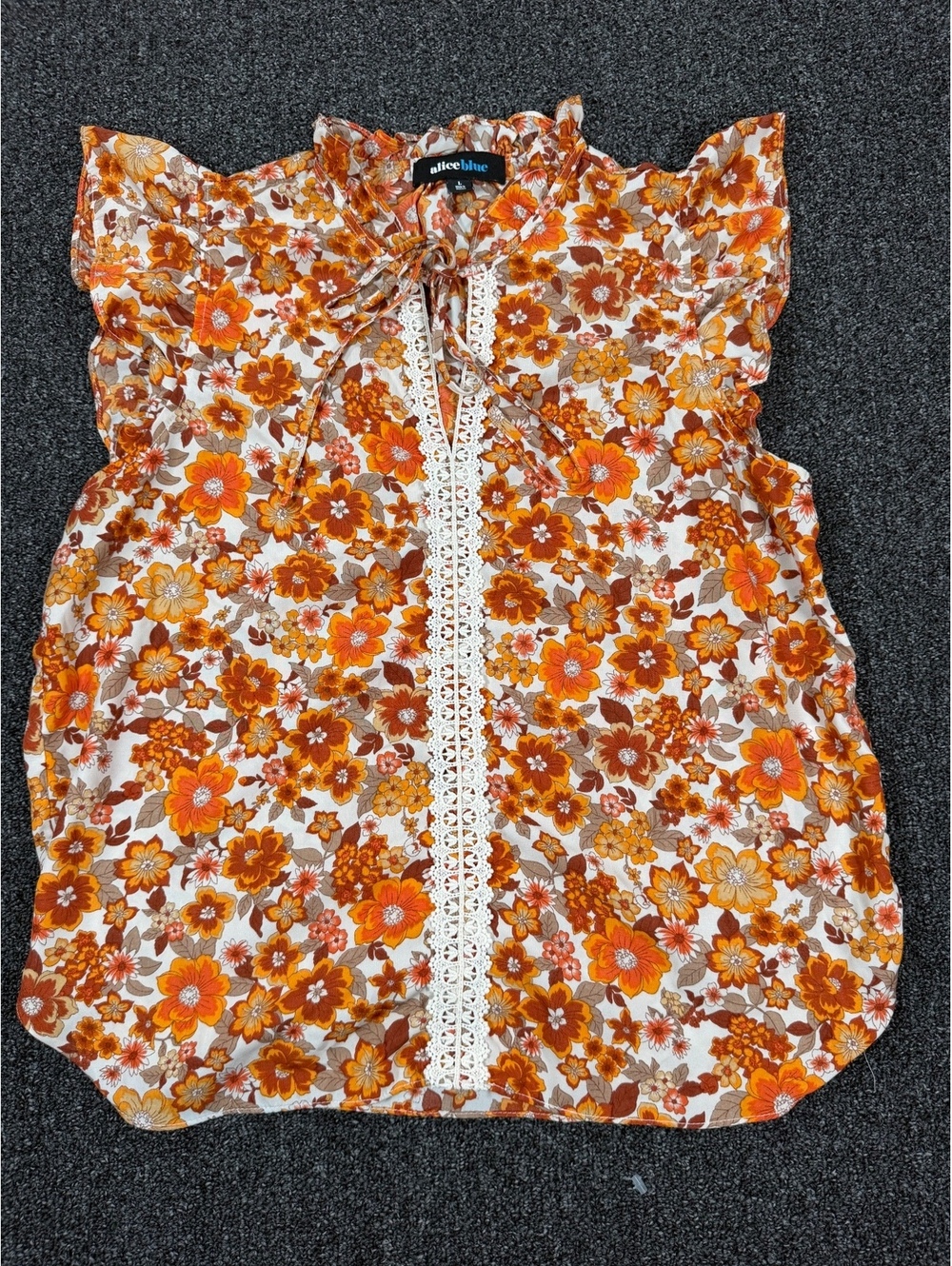 alice blue boutique Floral Sleeveless fall Blouse with Lace Trim - Size L